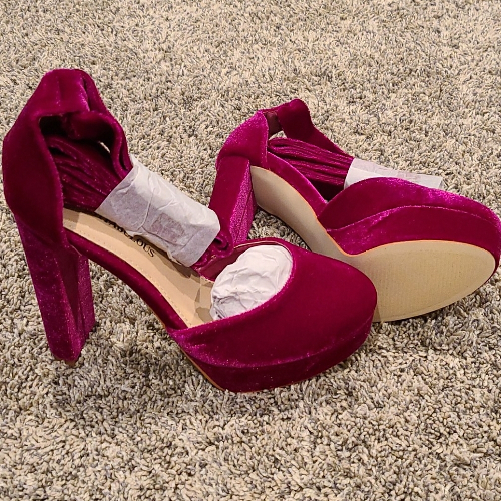 Magenta Velvet Pumps